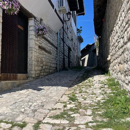 Guesthouse Kate Berat Castle Dış mekan fotoğraf